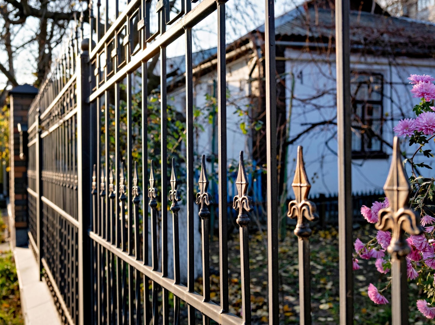 Metal Fence Installation in Boise by Equinox Fence